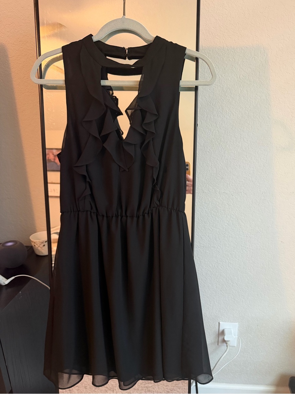 BCBGeneration Black Sleeveless Ruffle V-Neck Tunic
